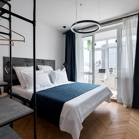 Central Aesthetic Apartment Bucarest Extérieur photo