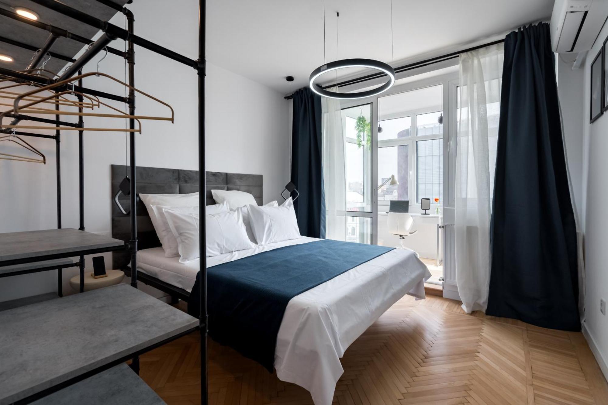 Central Aesthetic Apartment Bucarest Extérieur photo