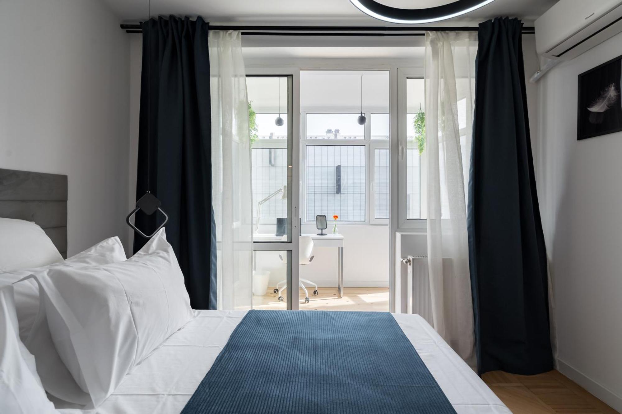 Central Aesthetic Apartment Bucarest Extérieur photo