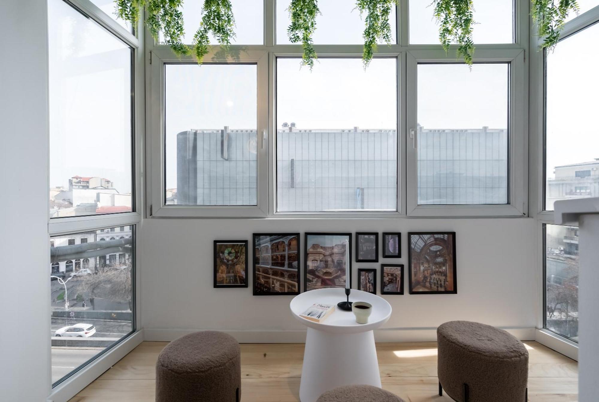 Central Aesthetic Apartment Bucarest Extérieur photo