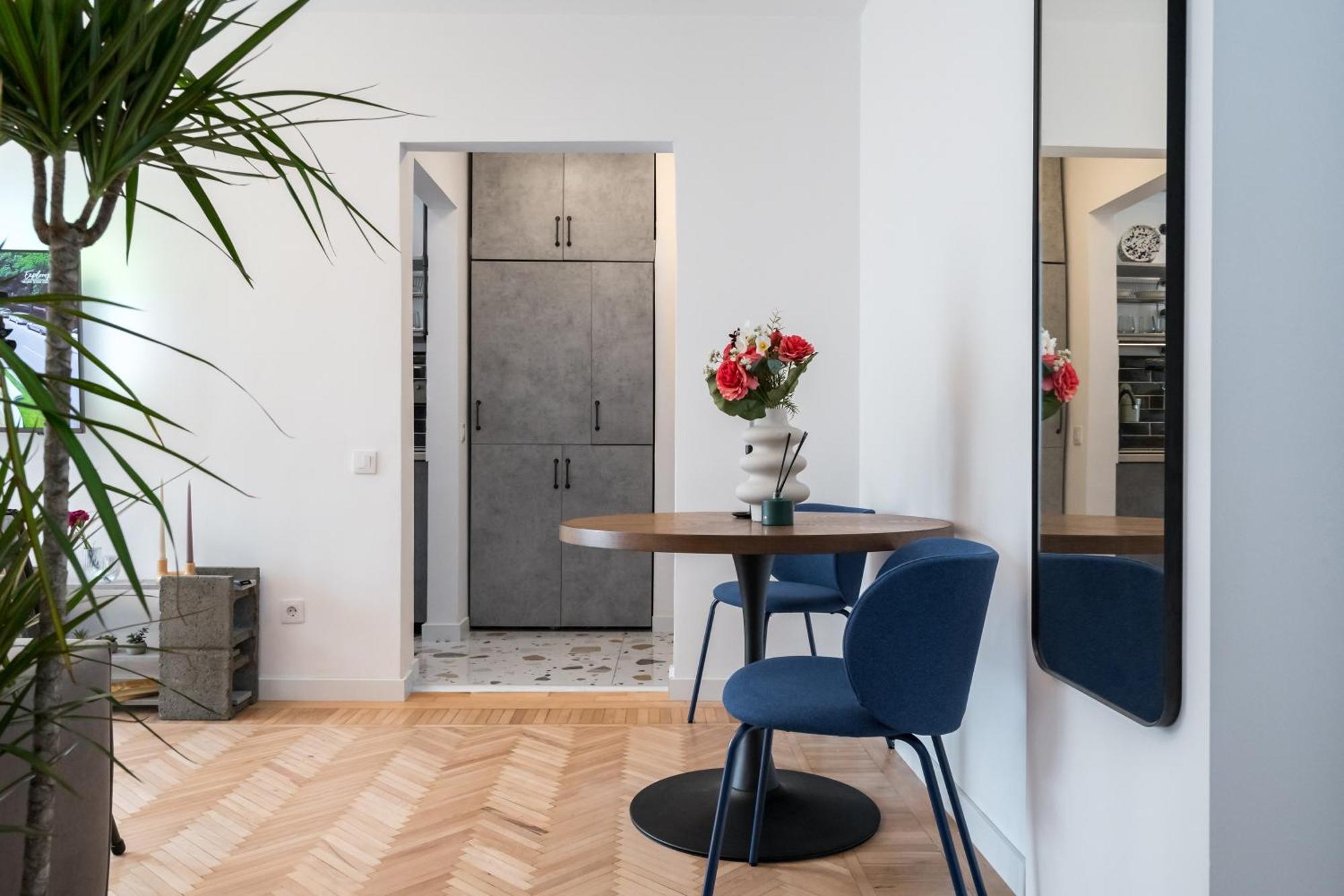Central Aesthetic Apartment Bucarest Extérieur photo